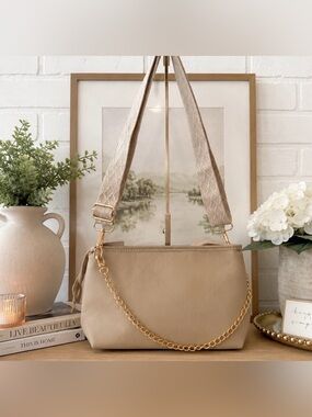 Burberry Cosmetic/Beauty Bag GWP item new